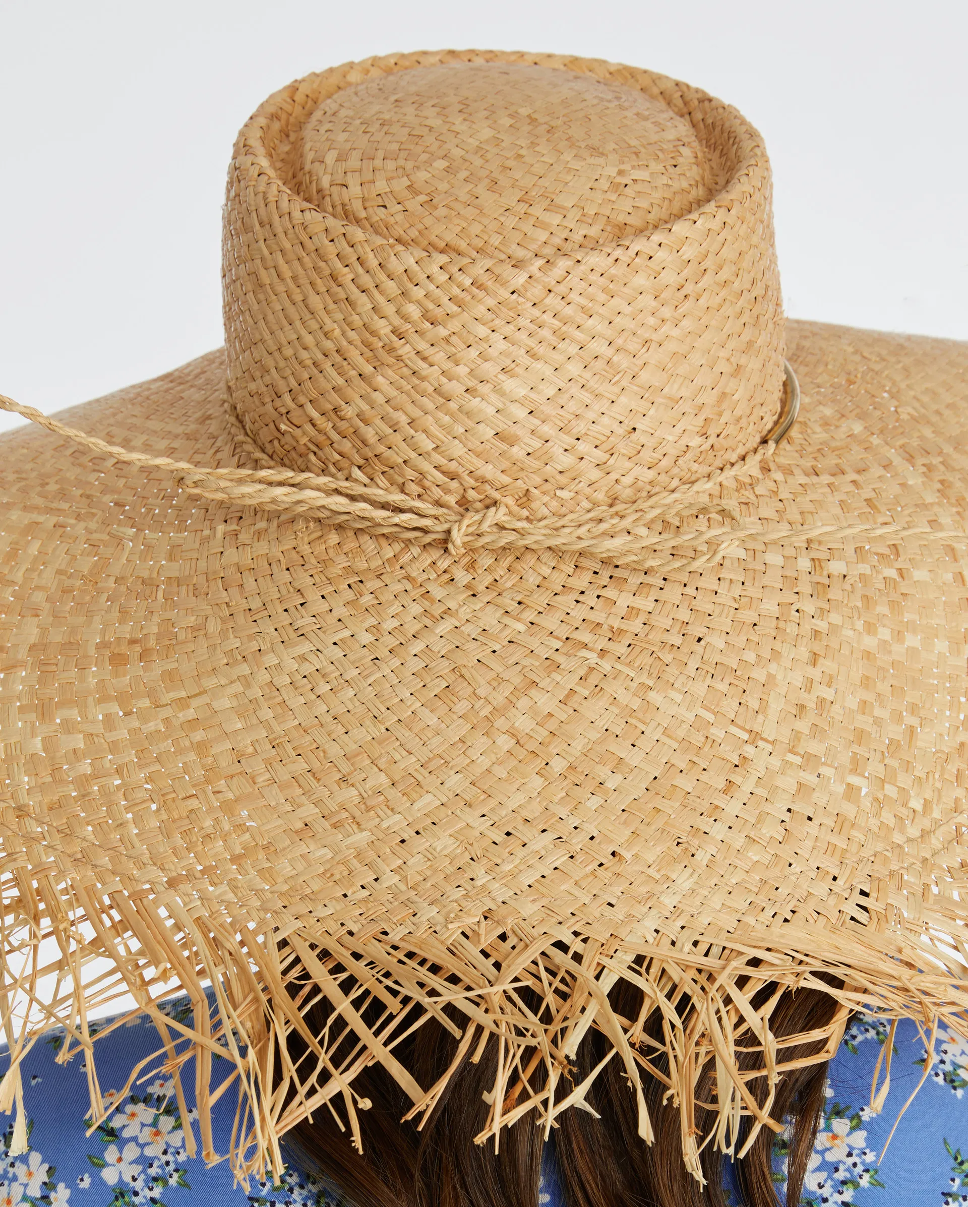 17567-oversized-floppy-straw-hat-with-frayed-edges-1.webp