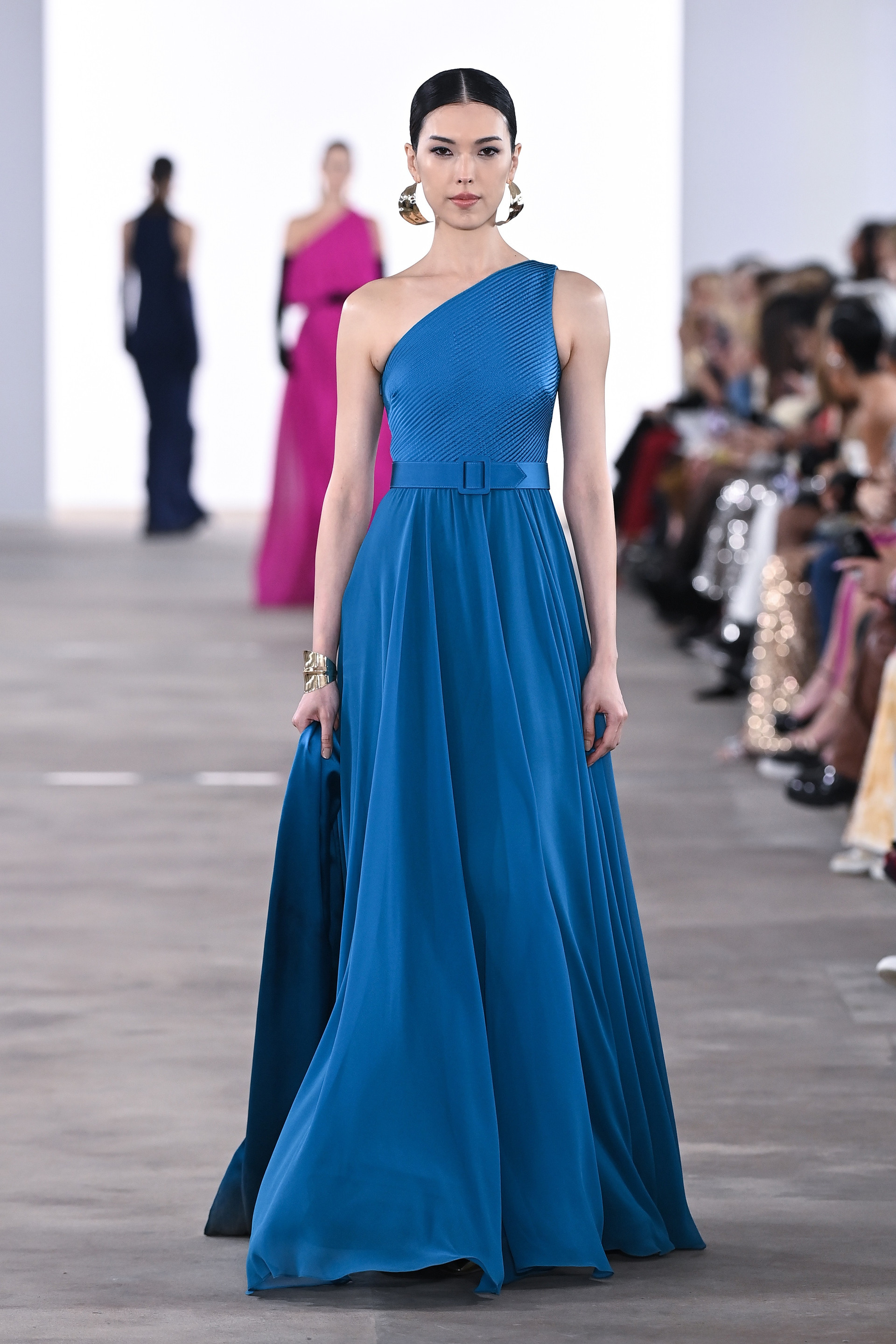 19994-sleeveless-one-shoulder-gown-1.jpg
