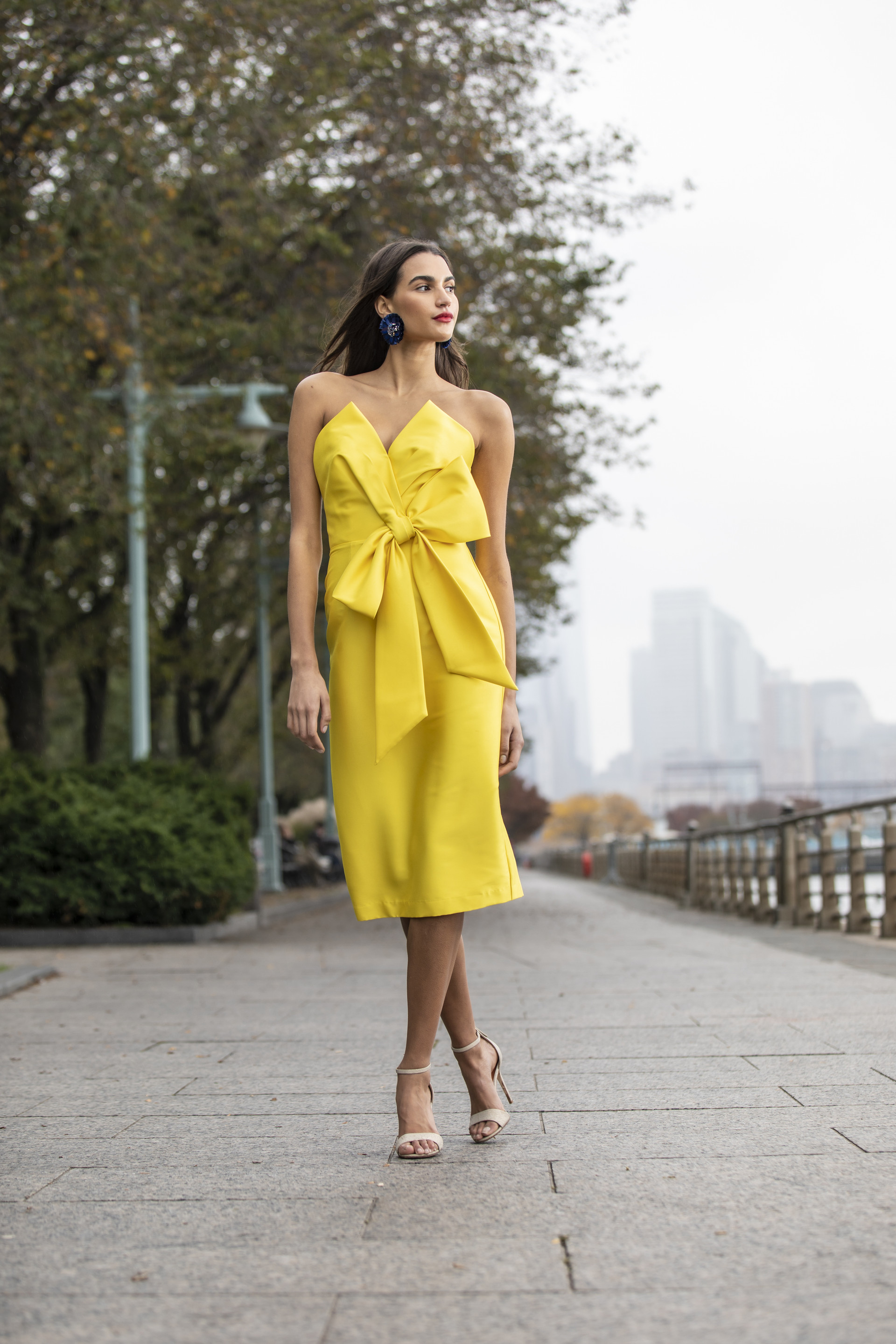 22539-strapless-front-bow-cocktail-dress-1.jpg